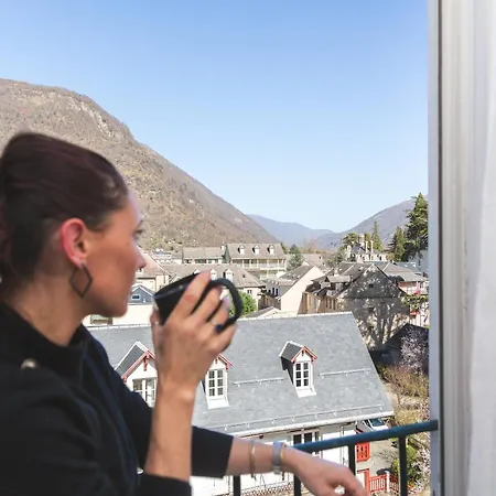 Le Perchoir, Avec Parking, Face Aux Thermes Apartamento