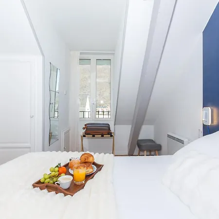 Le Perchoir, Avec Parking, Face Aux Thermes *